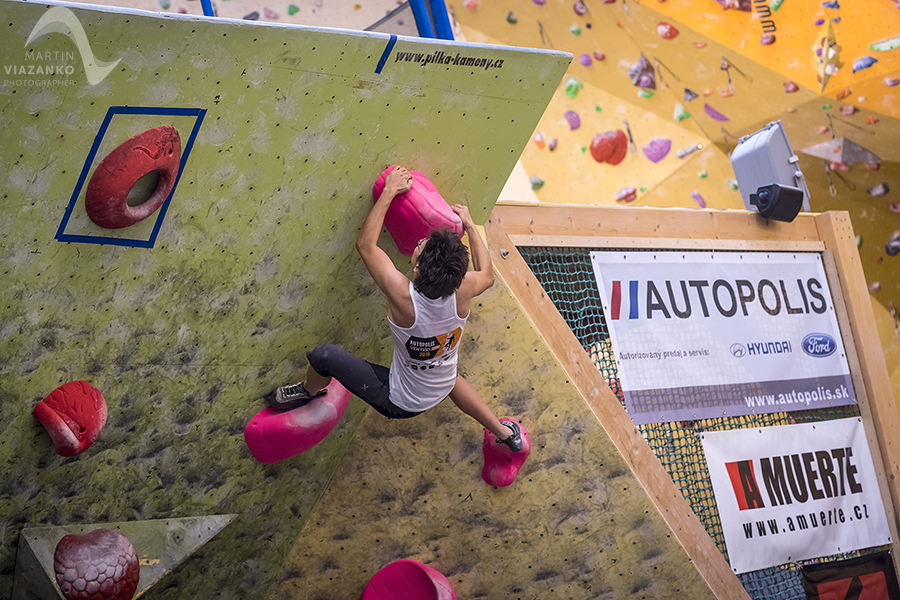 autopolis vertigo open 2015, lezecke centrum, bratislava, boulder, bouldering, lezenie, climb, apple, jablko, kiku