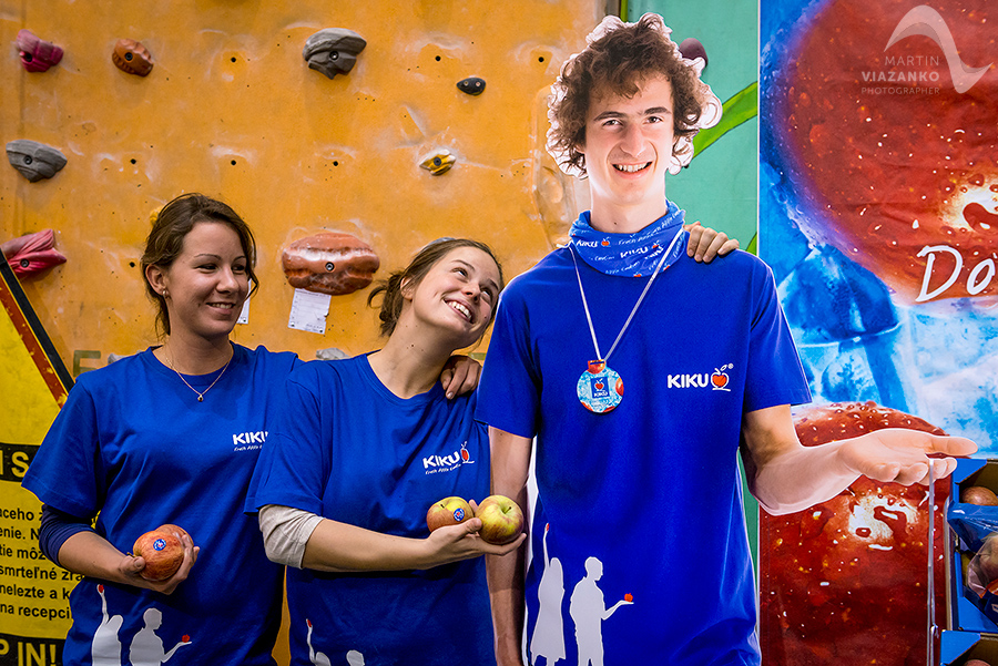 autopolis vertigo open 2015, lezecke centrum, bratislava, boulder, bouldering, lezenie, climb, apple, jablko, kiku