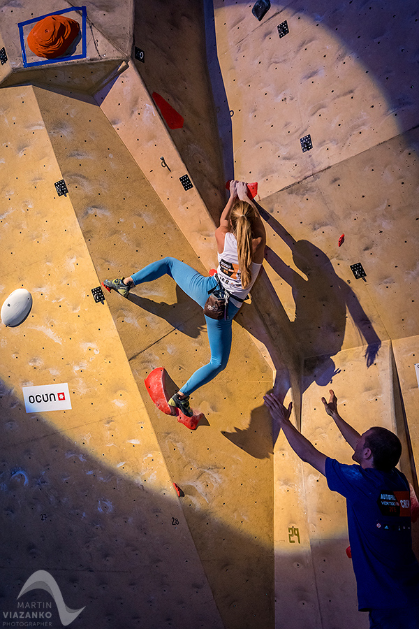 autopolis vertigo open 2015, lezecke centrum, bratislava, boulder, bouldering, lezenie, climb, apple, jablko, kiku